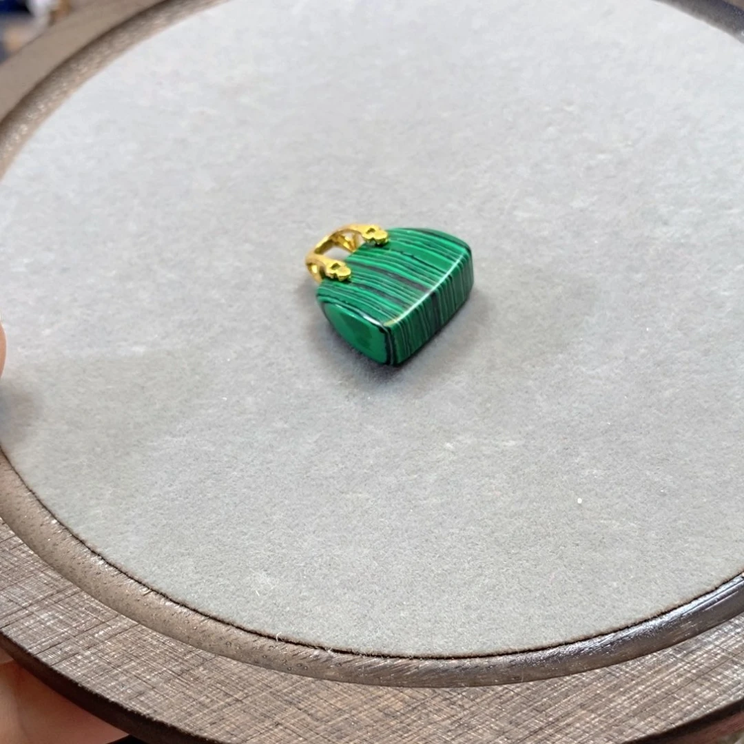 玛瑙/玉髓合金珠宝半成品孔雀石包一个