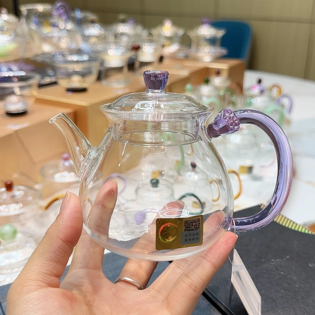 禾器浅紫色清莲壶