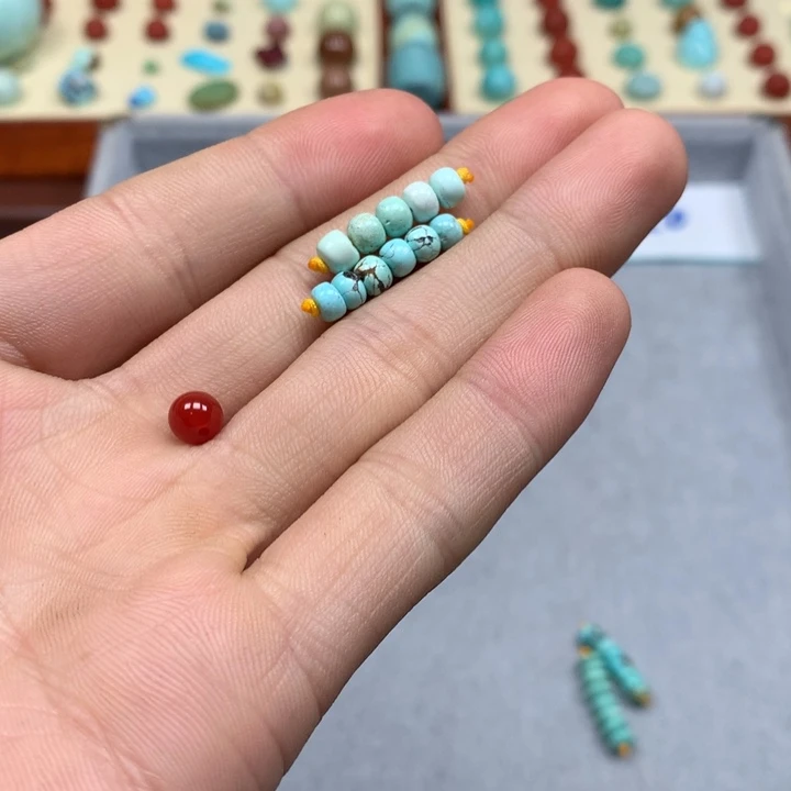 南红玛瑙配饰未镶嵌