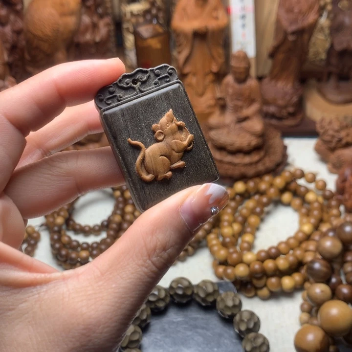 檀香木其他老山檀香手把件