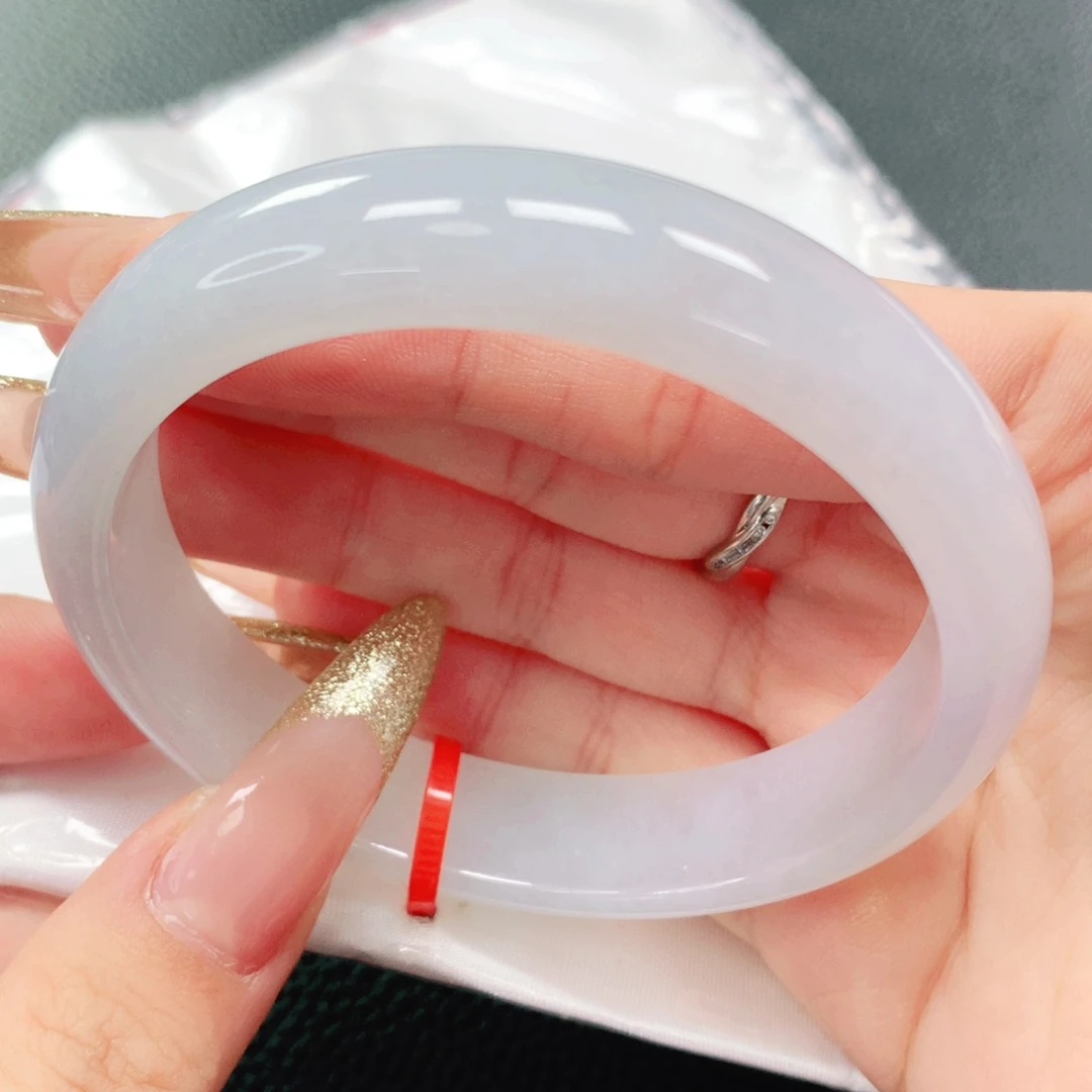 翡翠手镯未镶嵌57圈