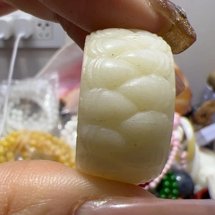 非金属木质吞噬戒指哦