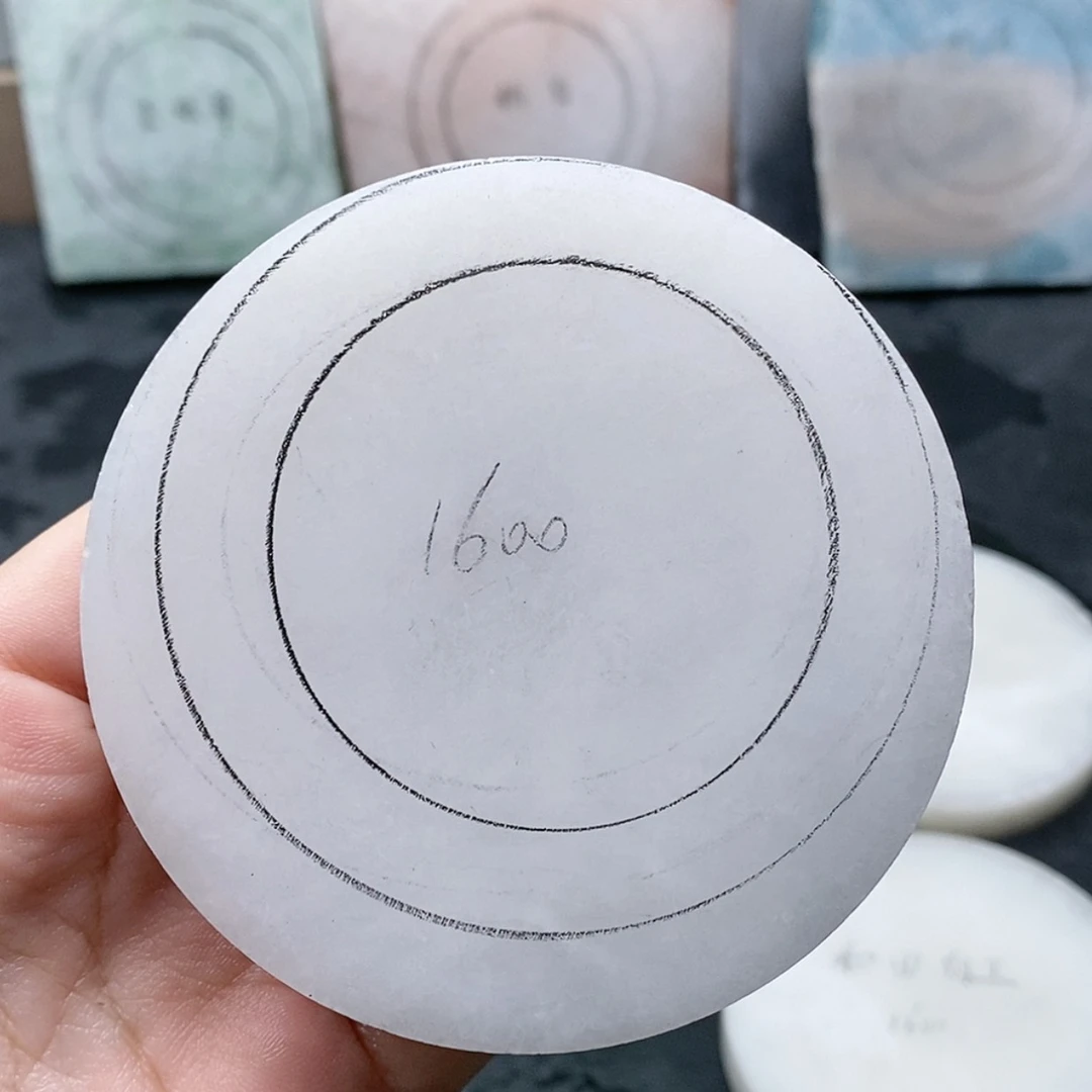 【闪购商品】未镶嵌手镯和田玉不*姜定制