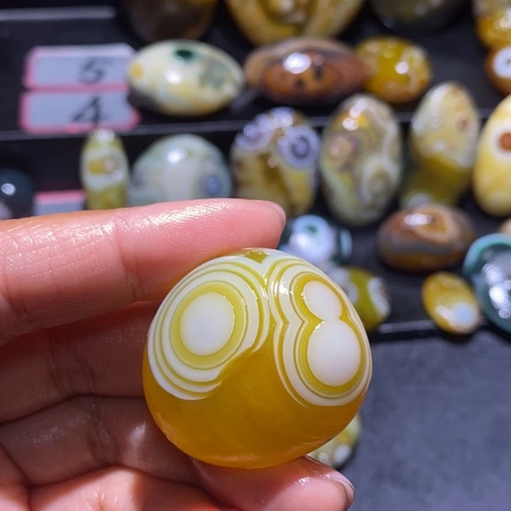 玛瑙/玉髓未镶嵌珠宝奇石52