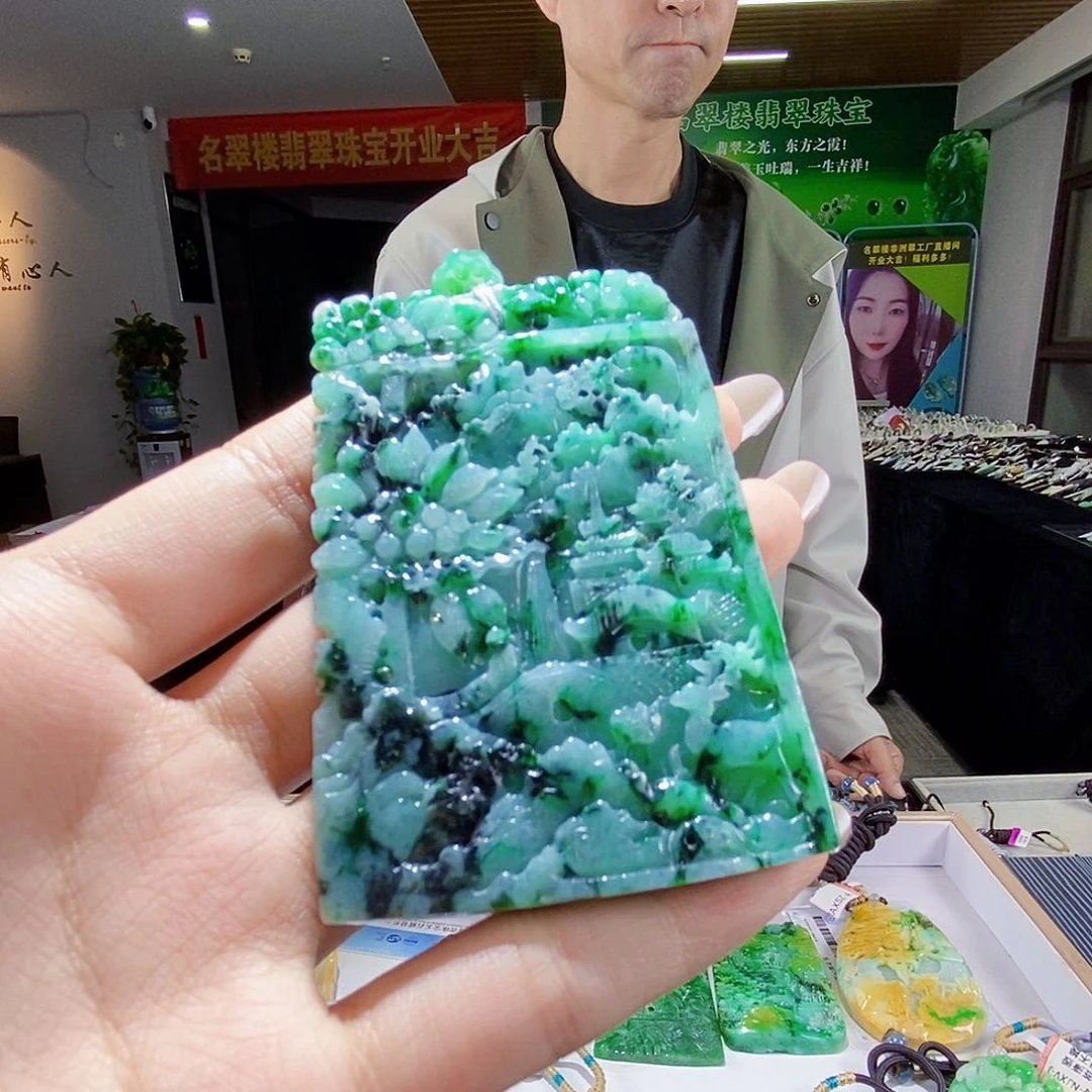 颈饰未镶嵌翡翠翡翠