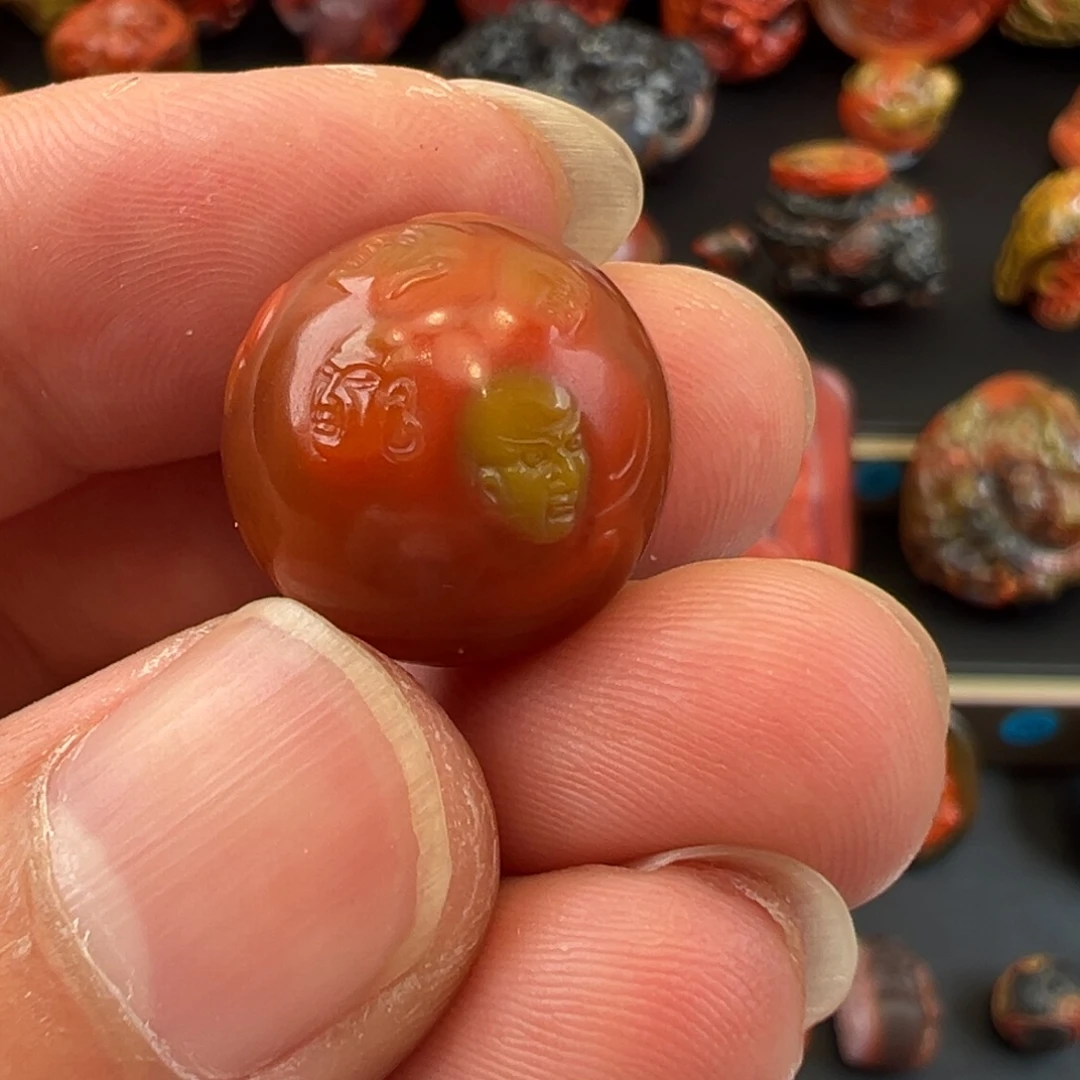 颈饰未镶嵌南红玛瑙