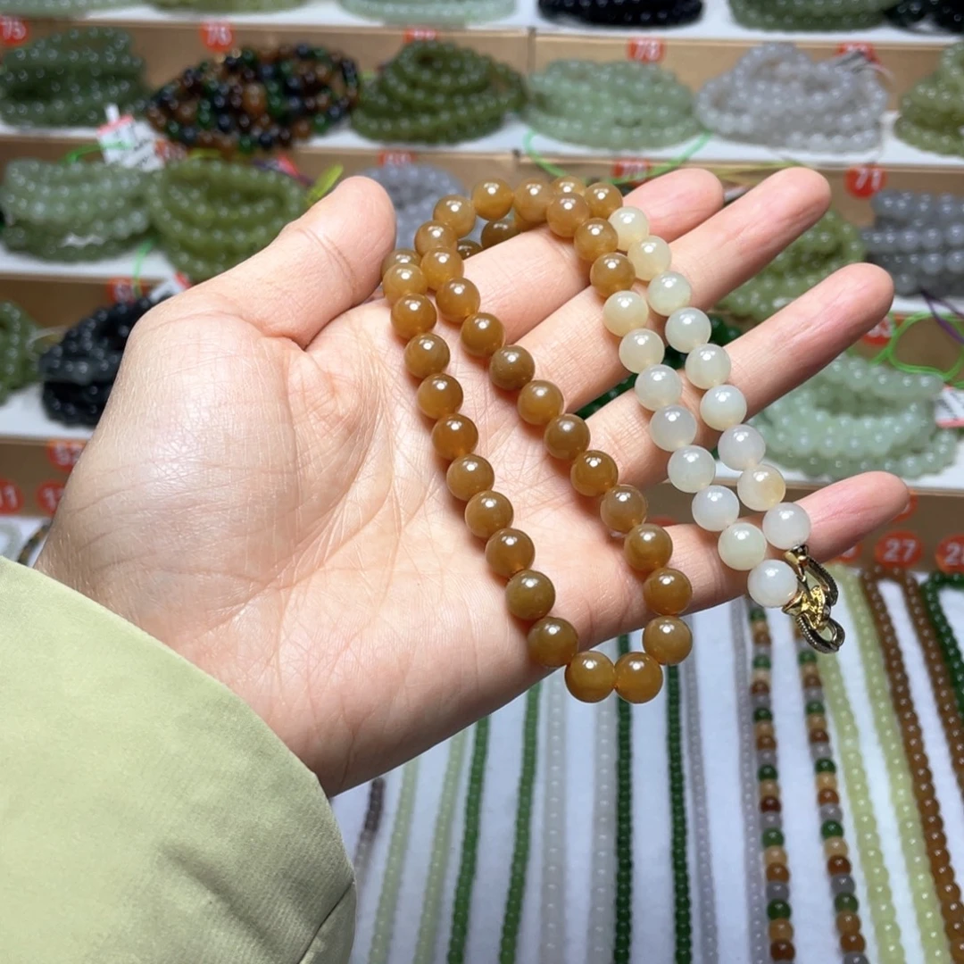 和田玉未镶嵌颈饰8mm