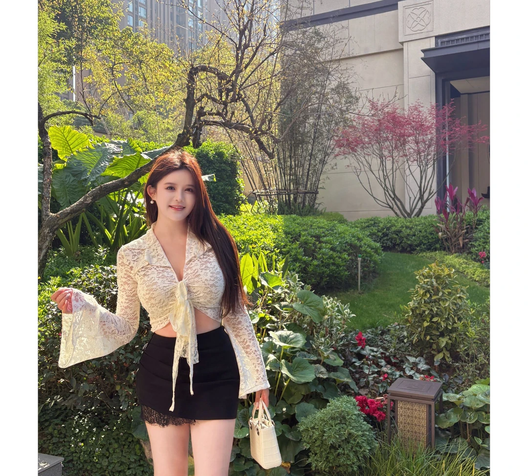 摩登风范 纯欲气质蕾丝长袖性感辣妹修身显瘦上衣G106