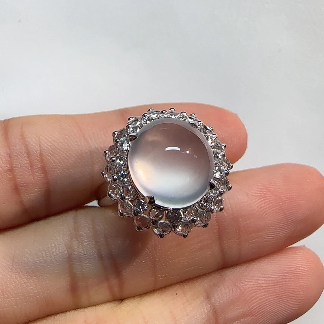 翡翠戒指18K金镶嵌戒指