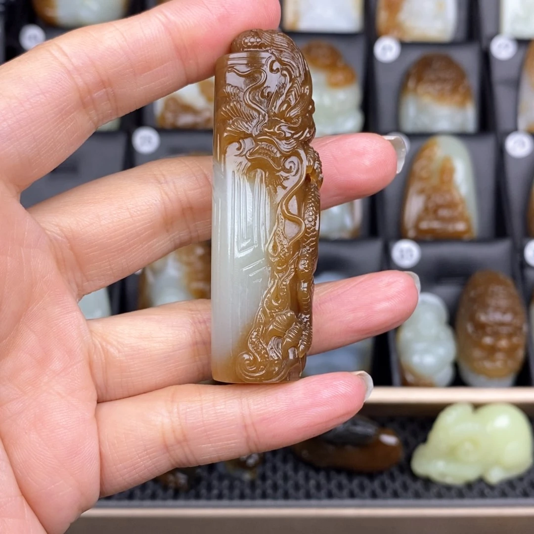 和田玉颈饰未镶嵌浪*