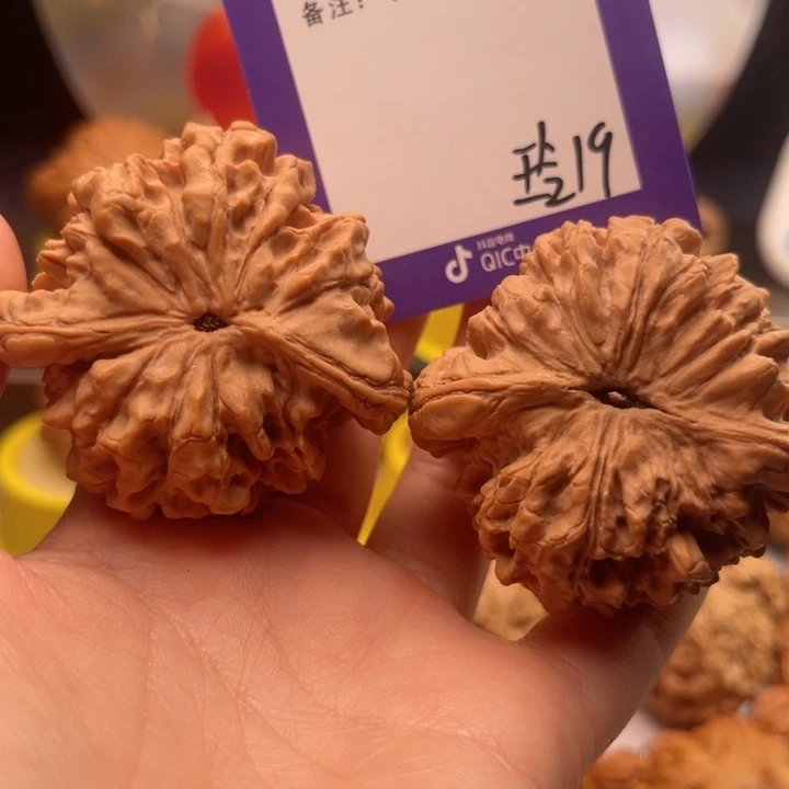文玩核桃把件明***心文玩核桃啊件19