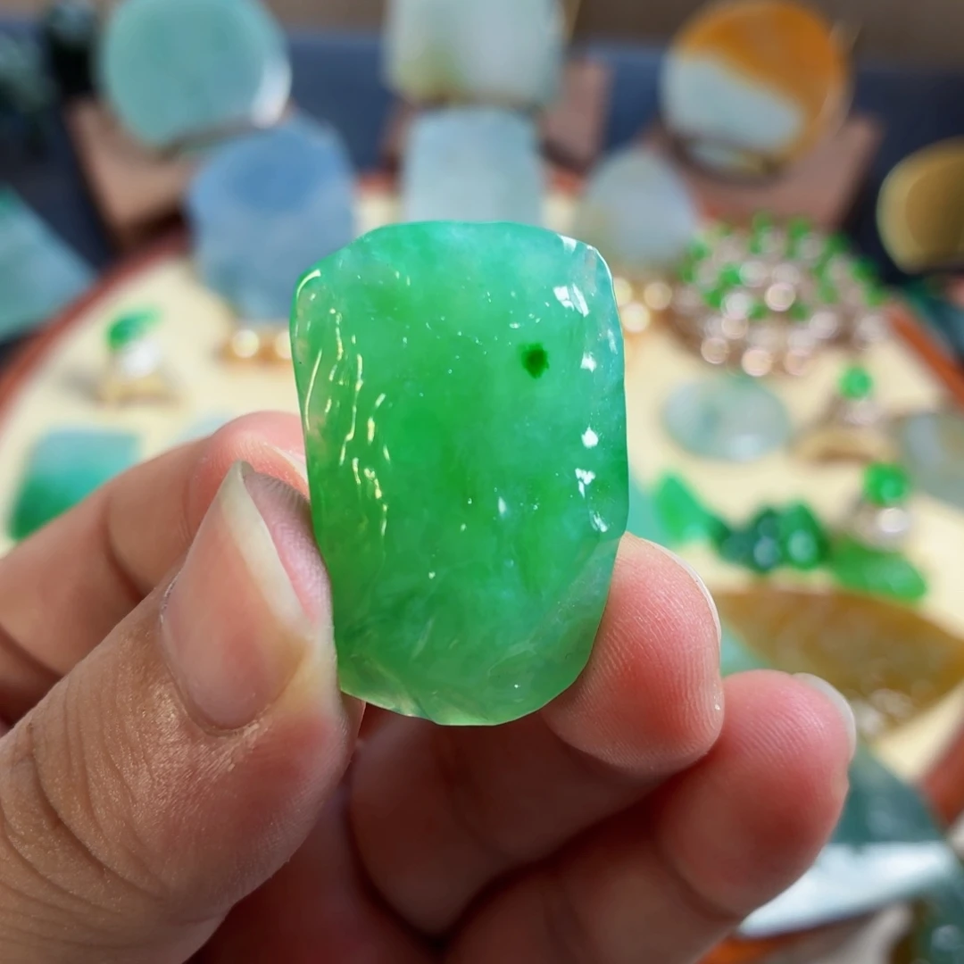 定制翡翠未镶嵌翡翠首饰