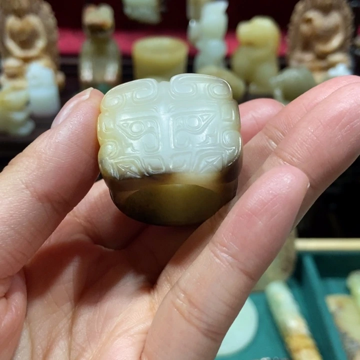 和田玉挂件未镶嵌史****球