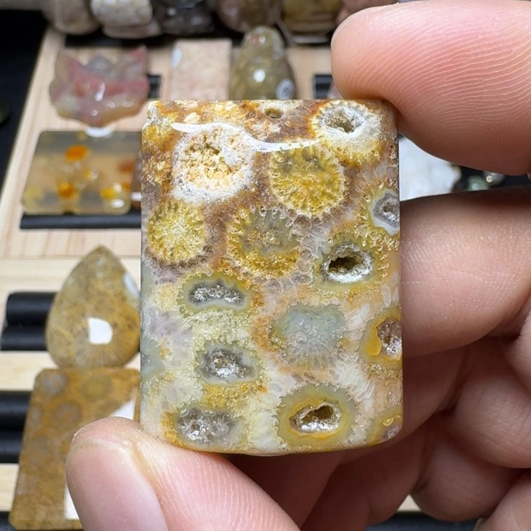 硅化玉未镶嵌纯天然色有机玉石保真色