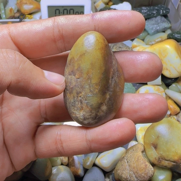 颈饰未镶嵌和田玉（子料）22