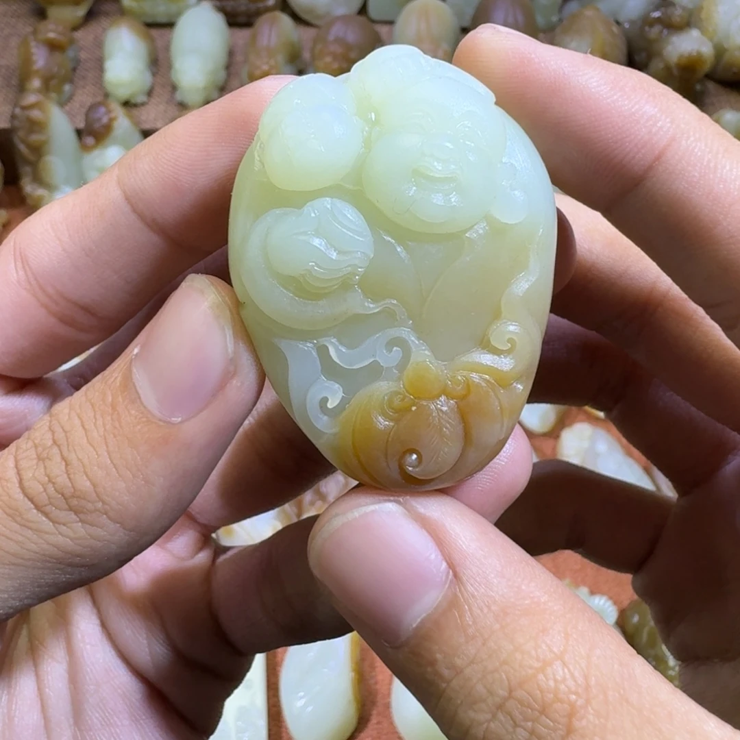 请***️和田玉未镶嵌颈饰