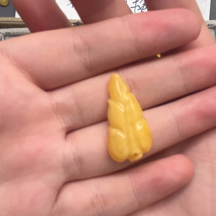 裸石琥珀未镶嵌苦**涩天然蜜蜡配件