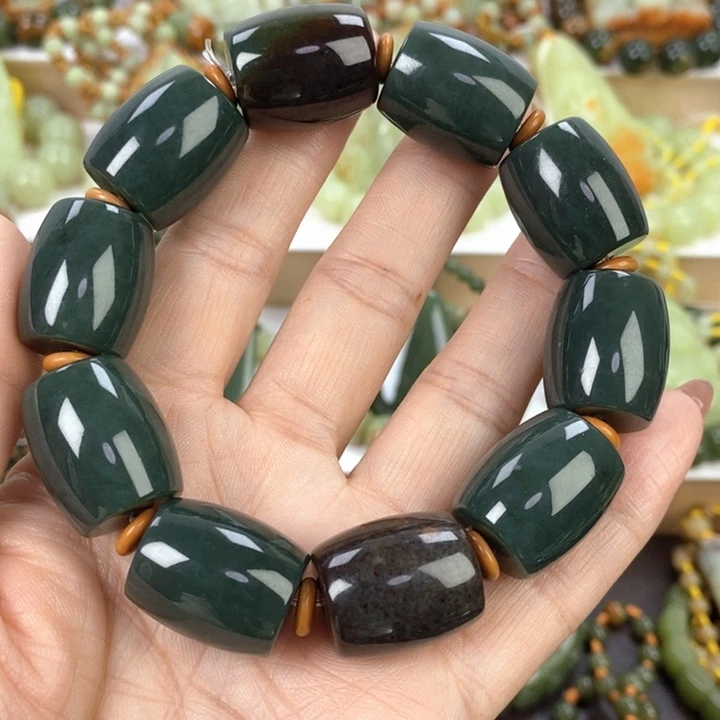 【闪购商品】透闪石质玉手串未镶嵌醉**生