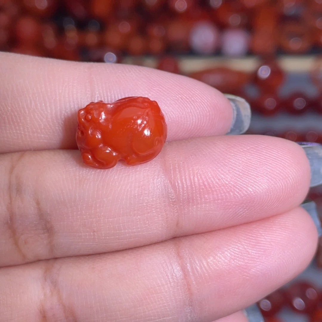 南红玛瑙未镶嵌貔貅