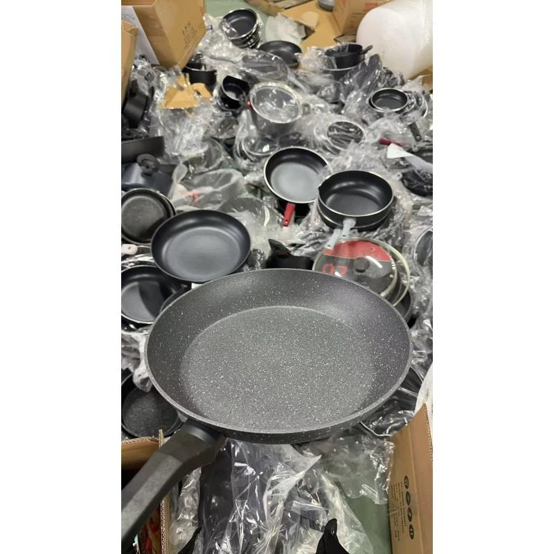 A82煎锅炒锅不粘锅口径30高度5 外贸尾货部分微瑕，介意勿拍