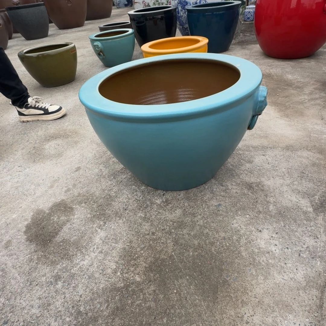 二***六瓷片直径52，高32。。两个耳朵