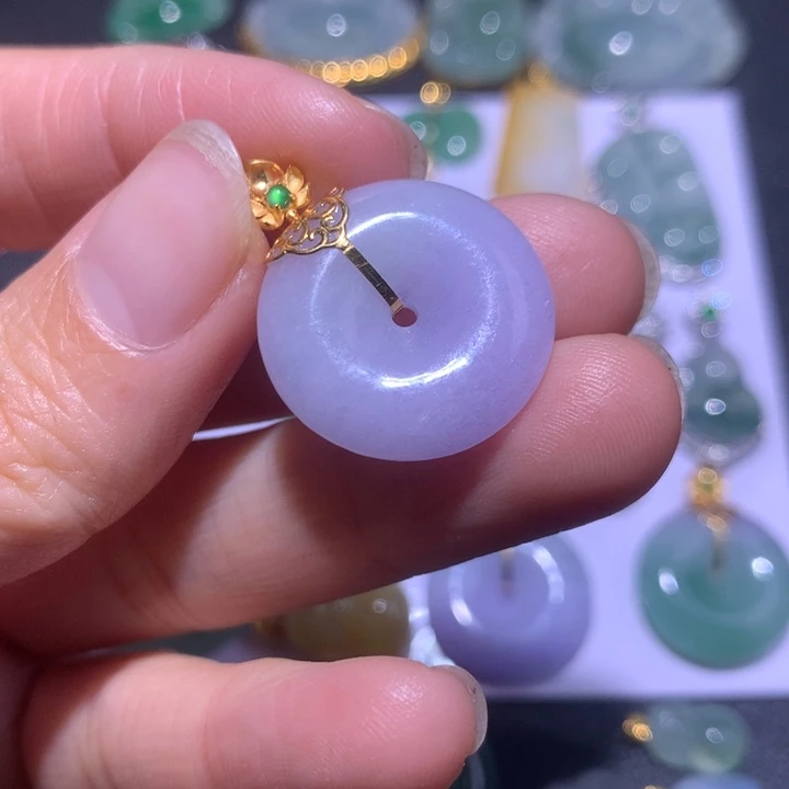 翡翠颈饰18K金镶嵌J****黍翡翠