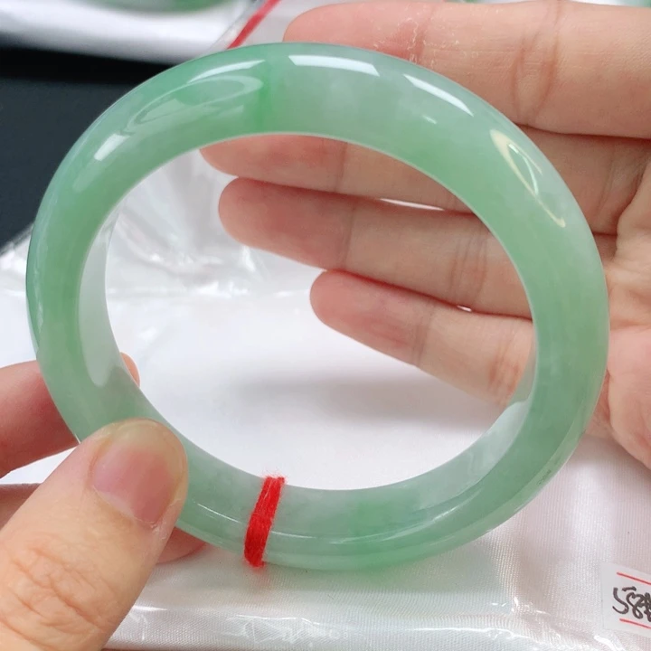 未镶嵌手镯翡翠缅甸58