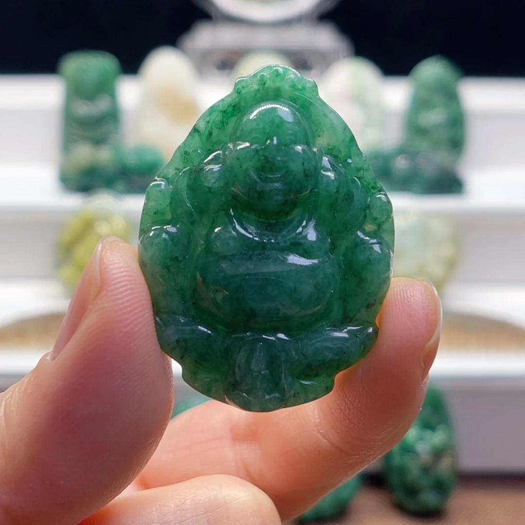 独山玉未镶嵌颈饰