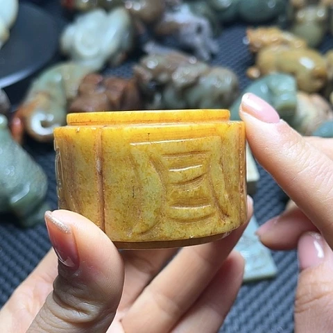 白玉菩提吊坠摆件