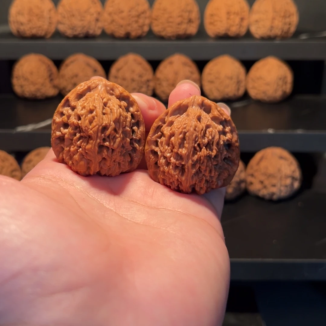 文玩核桃把件39全品三角南疆石（29