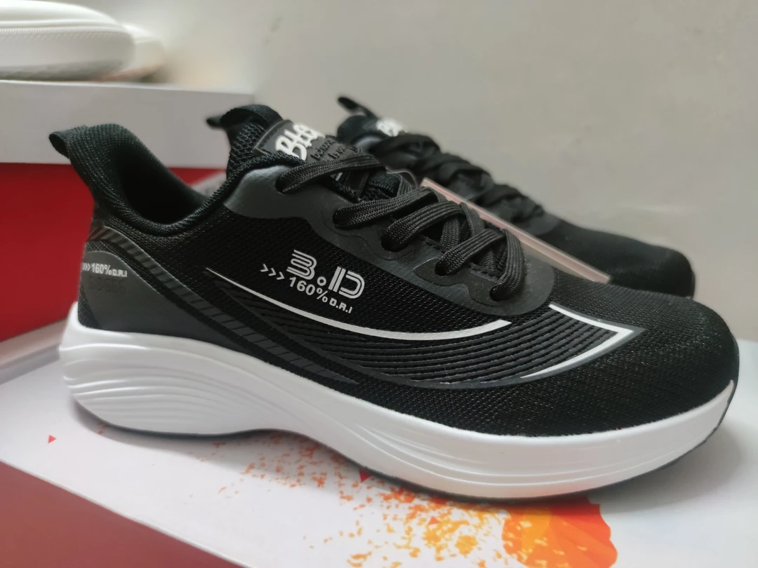 春夏新款跑鞋，超轻超软超弹