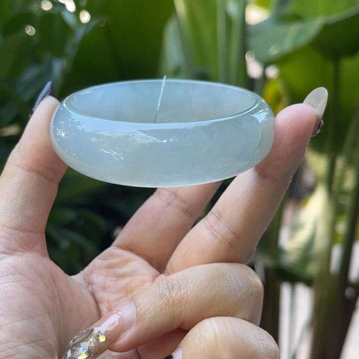 【闪购商品】翡翠手镯未镶嵌56.7正圈