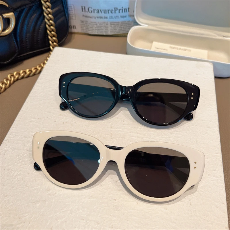 椭圆猫眼墨镜防紫外线小框男女同款高级感大脸显瘦旅游女主太阳镜