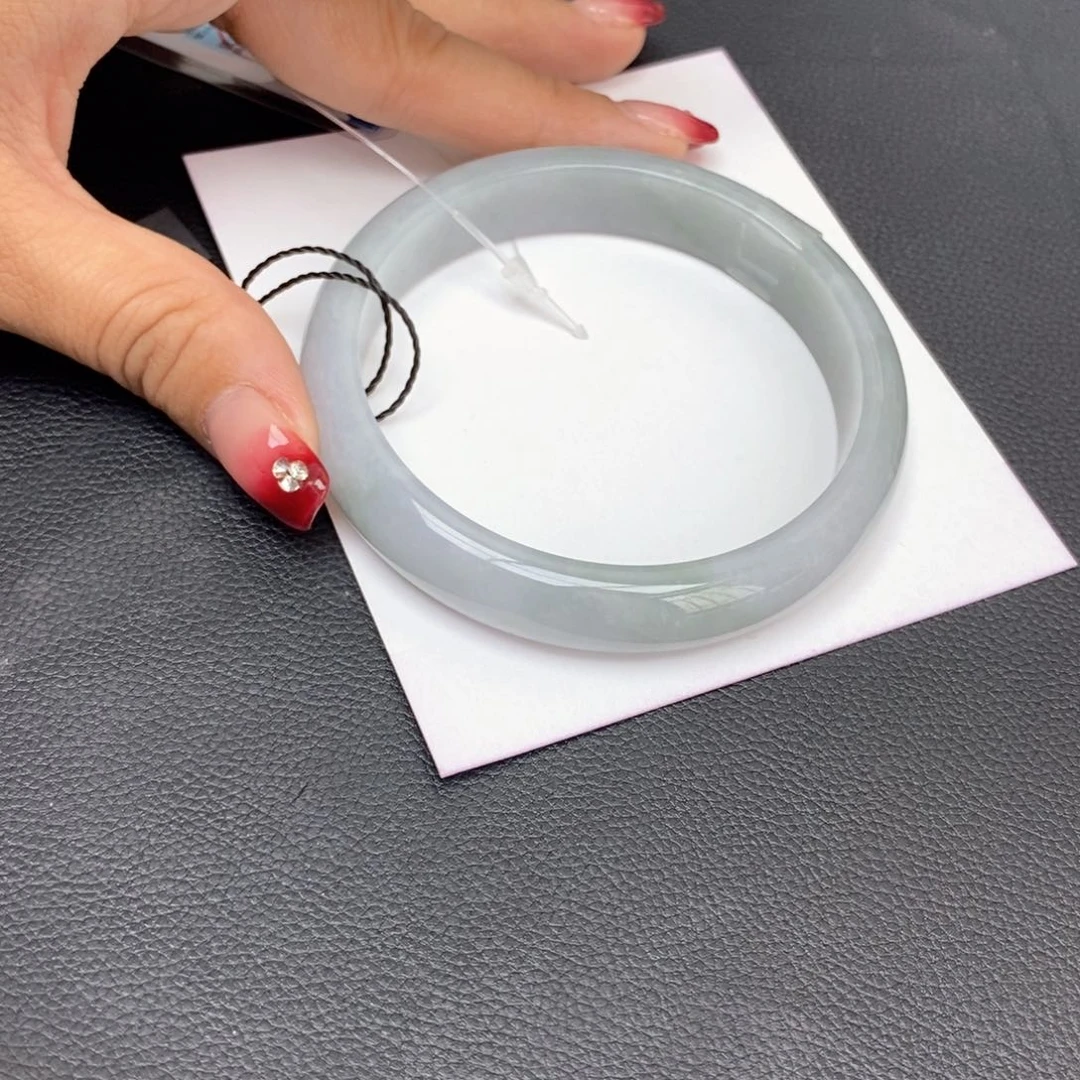 翡翠手镯未镶嵌武****店62圈口