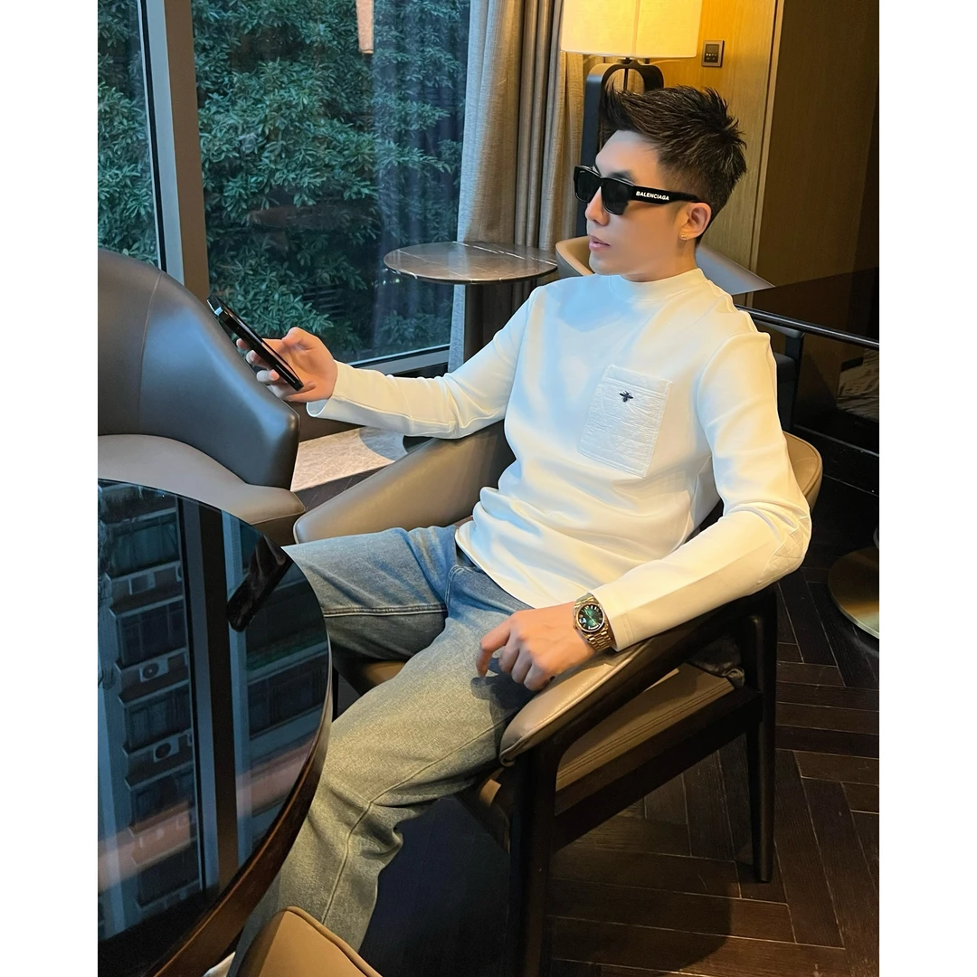 【蜜蜂口袋】男士新款休闲装圆领T恤莫代尔打底上衣长袖高级感男装