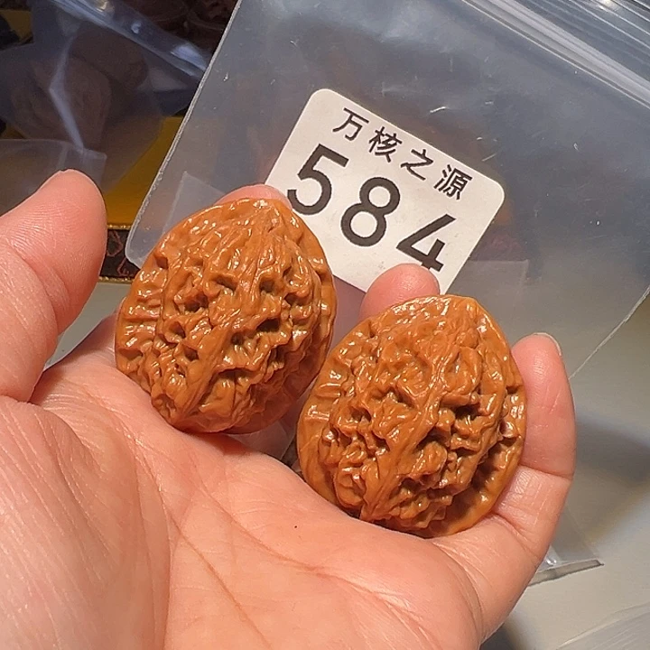 吊坠桃核34边35肚红莲……