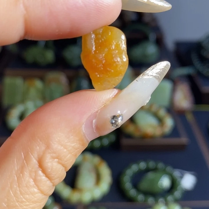 和田玉未镶嵌吊坠(不含链)