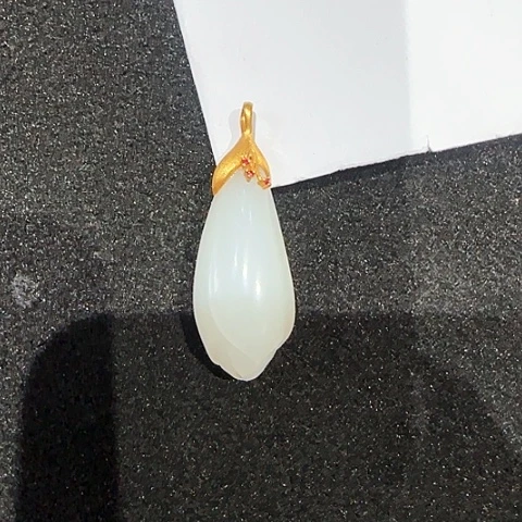 和田玉18K金镶嵌吊坠(不含链)