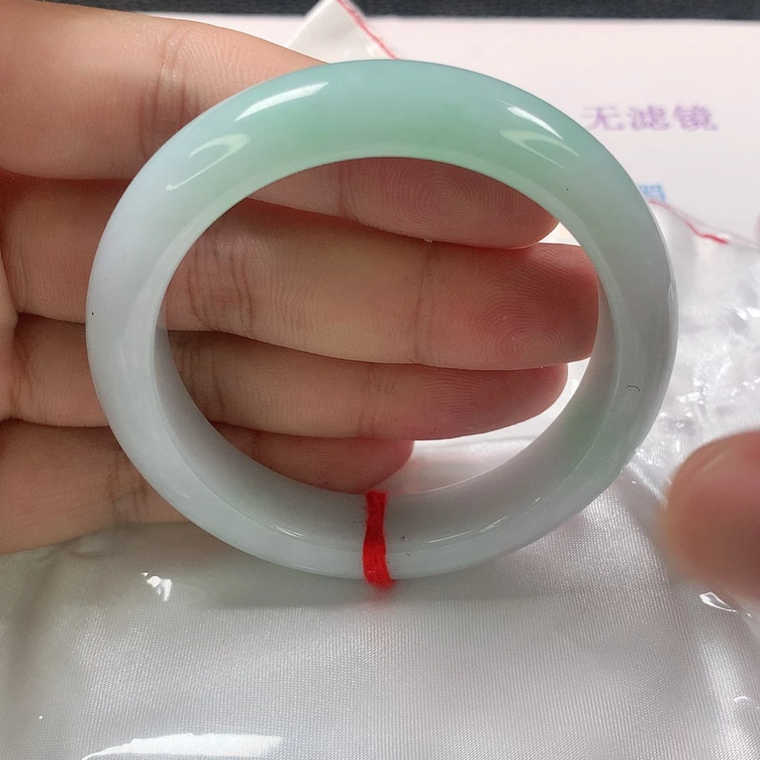 翡翠手镯未镶嵌366号