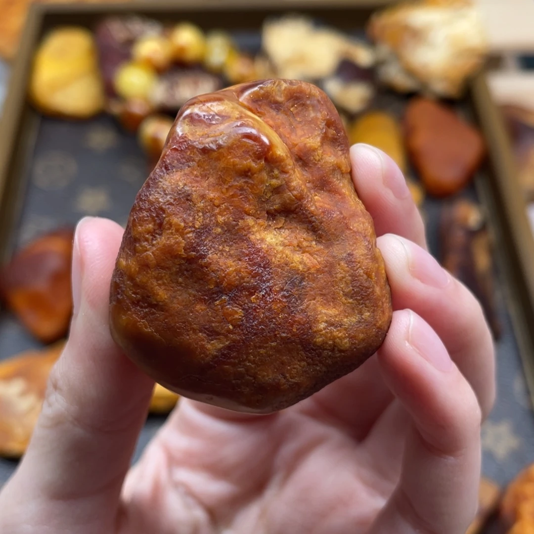 琥珀未镶嵌珠宝奇石