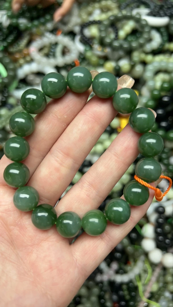 和田玉未镶嵌时尚