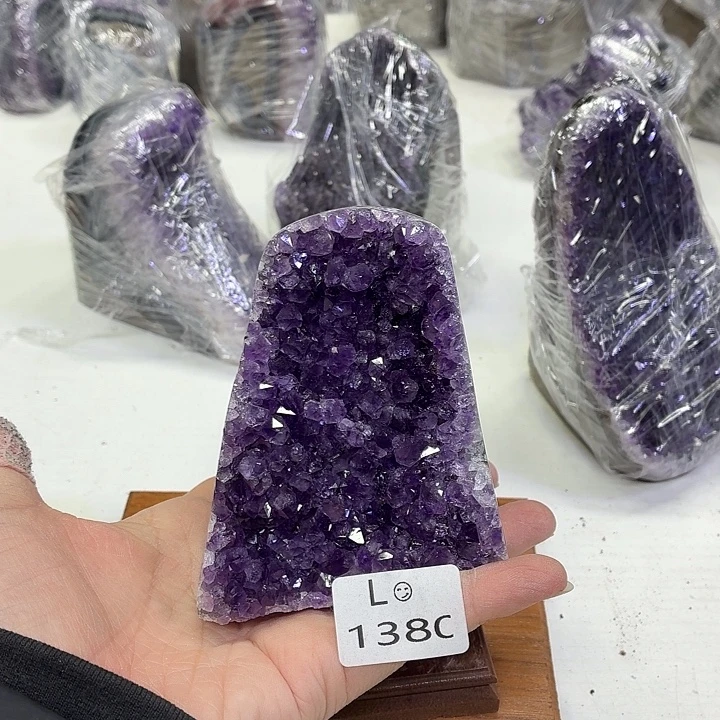 水晶摆件未镶嵌天然紫水晶
