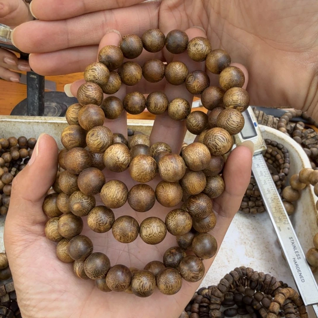 沉香手串单圈1.2乌身11克多样性发一