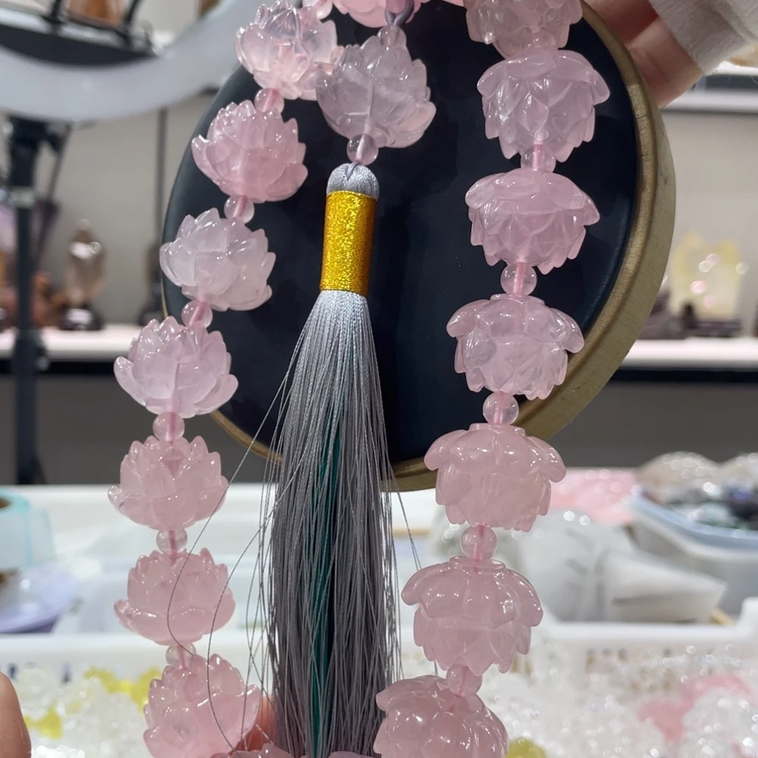 水晶莲花手持未镶嵌