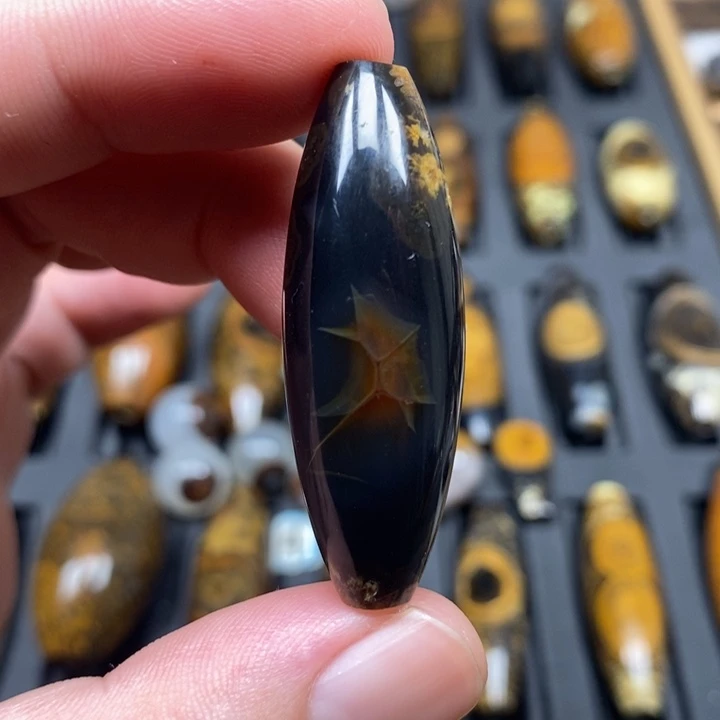 未镶嵌颈饰玛瑙/玉髓