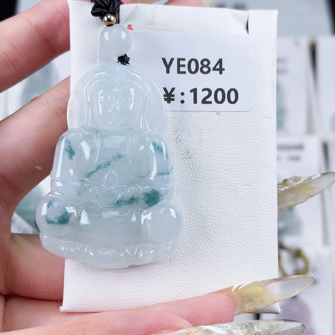 翡翠未镶嵌颈饰YE084