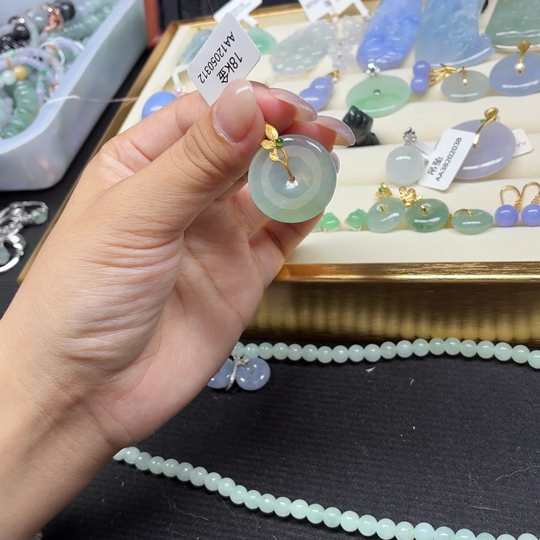 18K金镶嵌戒指翡翠19