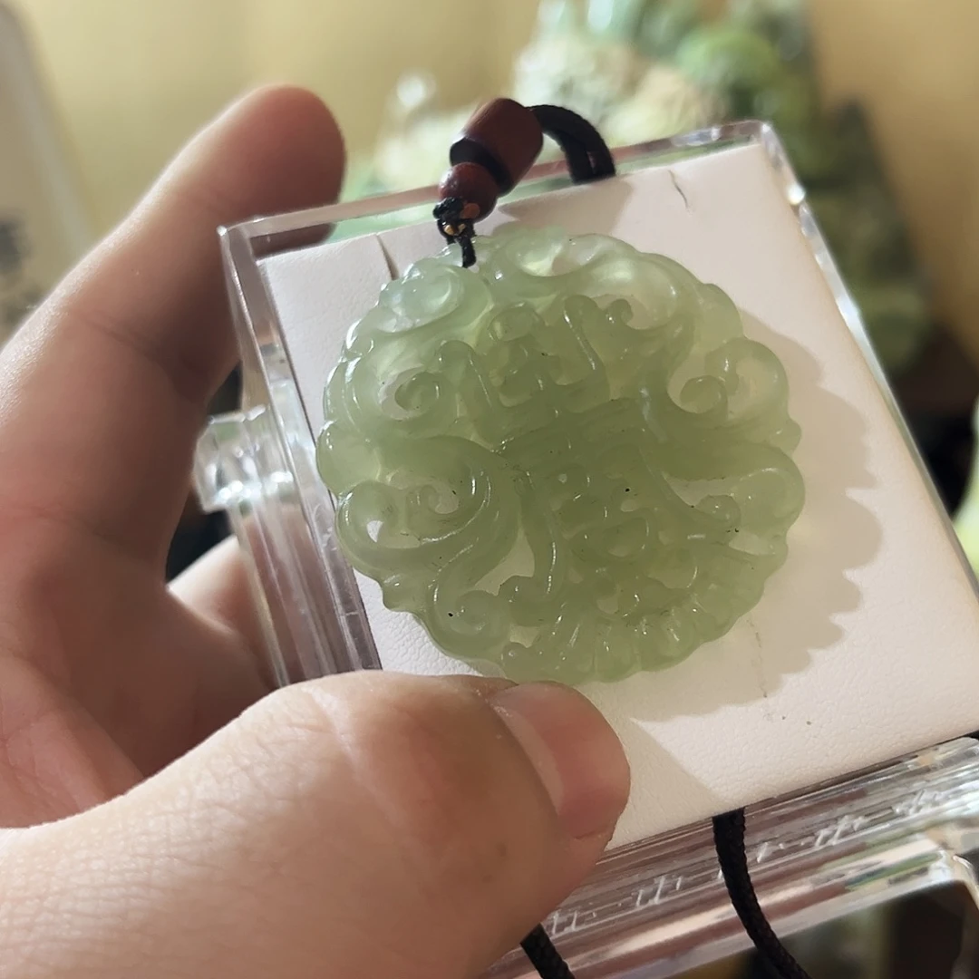 未镶嵌蛇纹石玉珠宝奇石