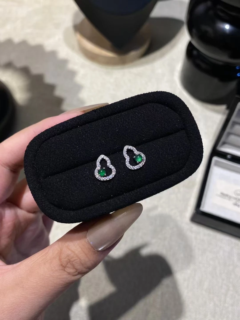 中式镂空阳绿葫芦耳钉天然A货翡翠S925银镶耳钉翡翠