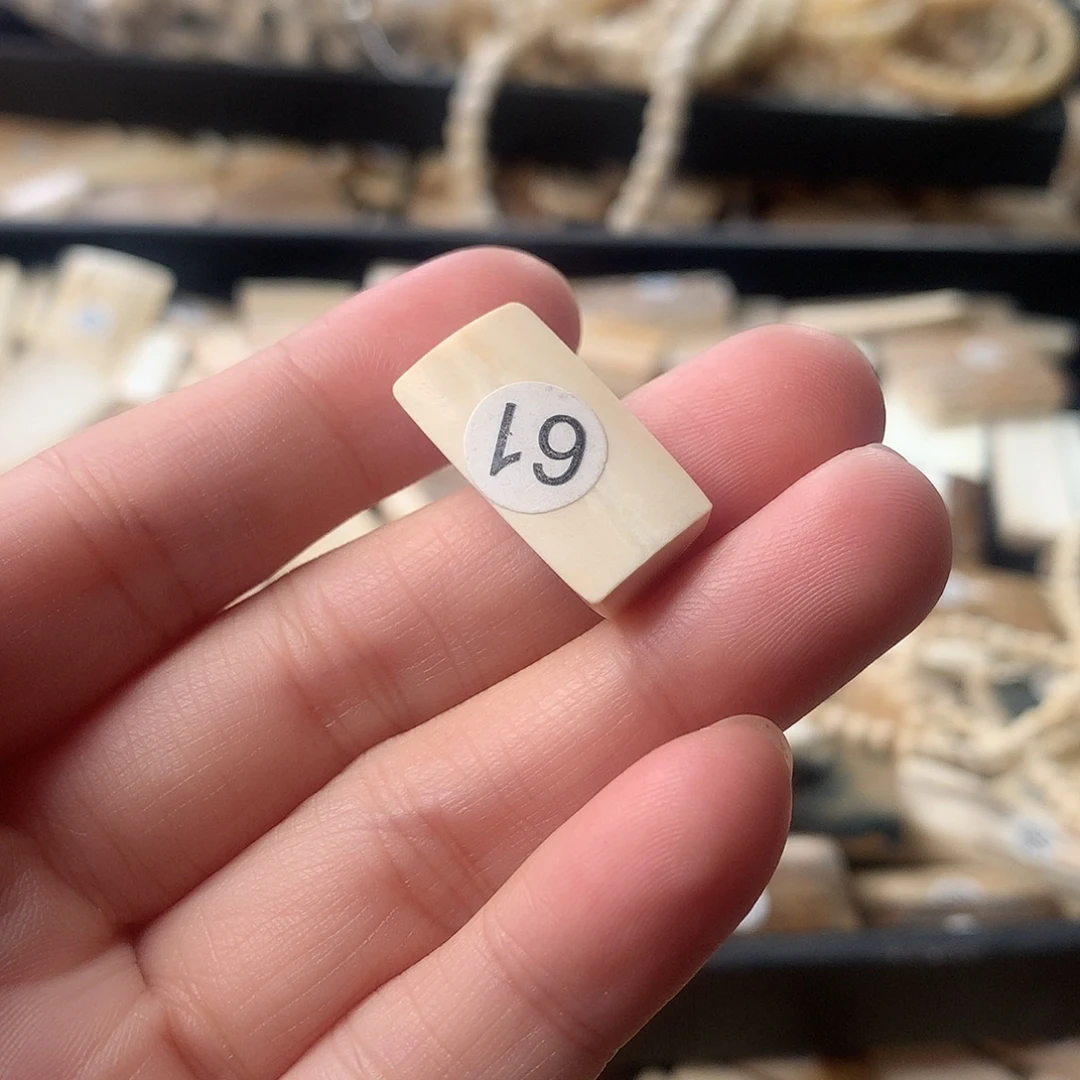 泥塑不打孔联系客服